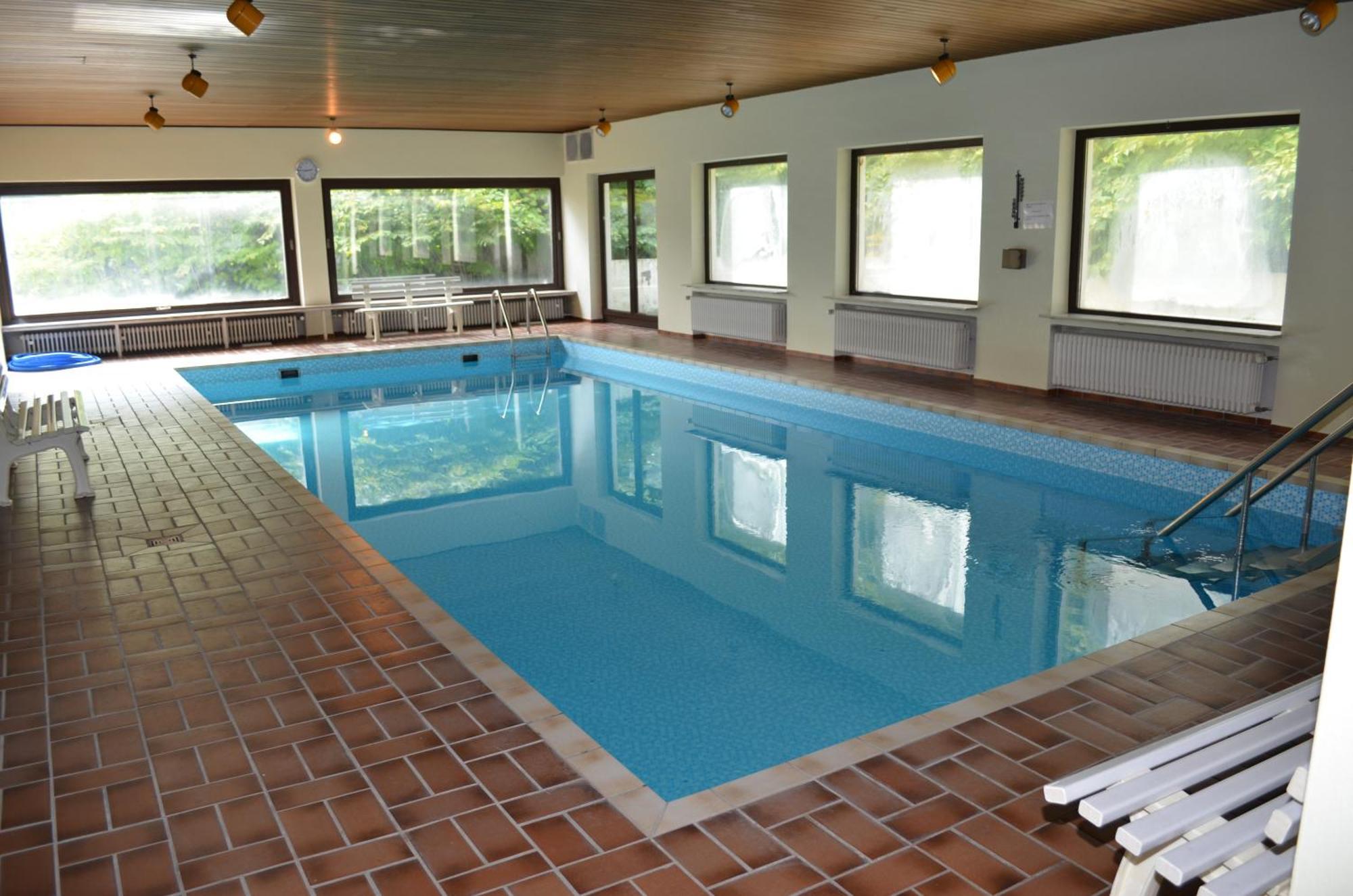 Hotel Harzer Am Kurpark Bad Herrenalb Buitenkant foto