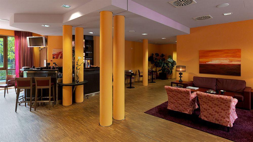Hotel Harzer Am Kurpark Bad Herrenalb Buitenkant foto